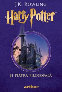 Coperta cărții Harry Potter și Piatra Filozofală de J.K. Rowling